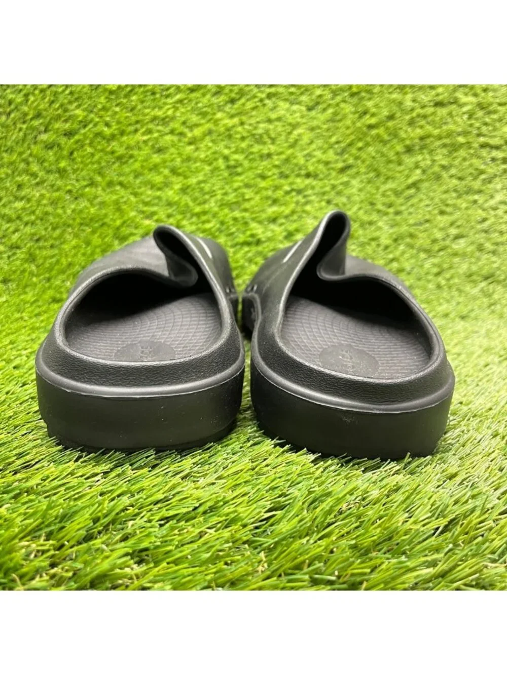 OOFOS OOcloog Clog Mens Size 11 Black Beach Outdoor Slip On Recovery Sandals